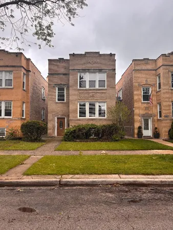$2,100 | 5642 North Bernard Street, Unit 2, Chicago, IL 60659