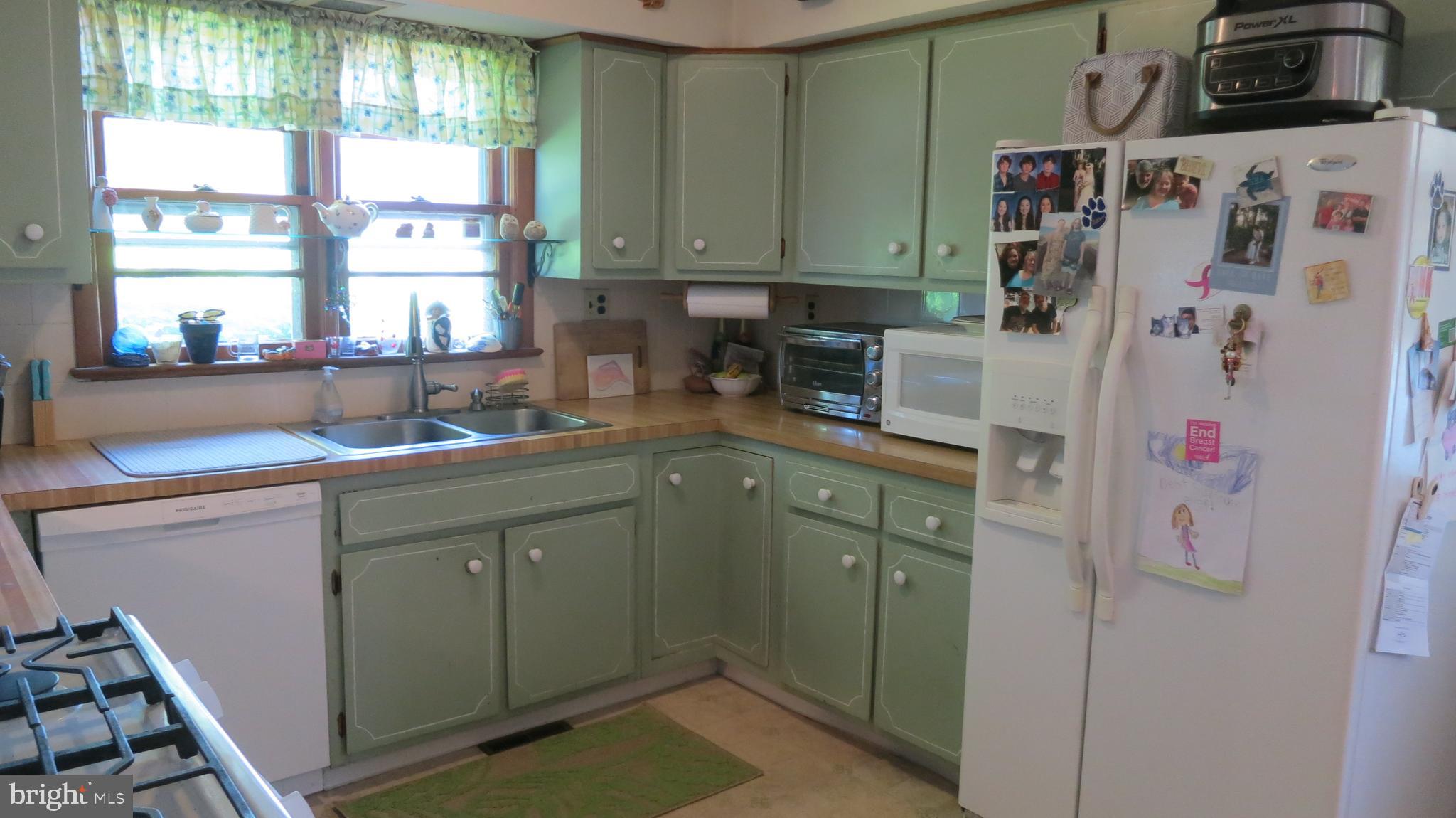 79 Ewingville Road Ewing, NJ 08638 - Photo 13 of 67 Gallery Image 13