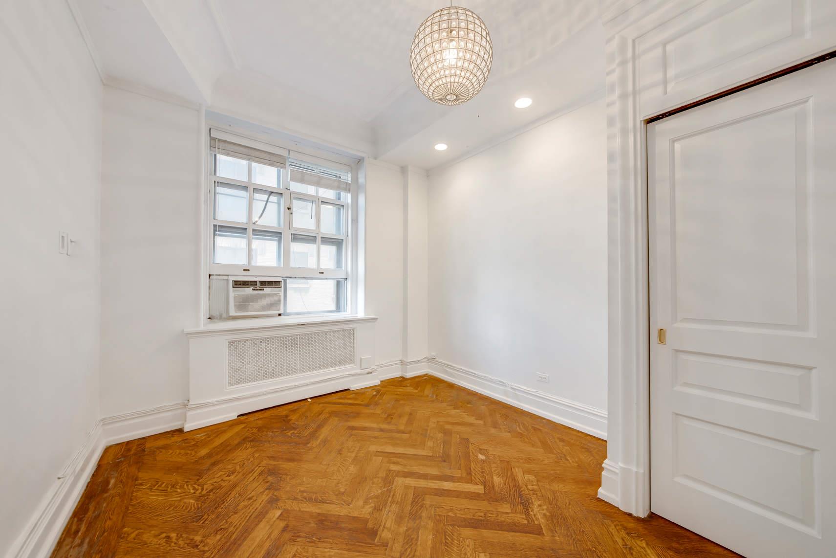 2109 Broadway, Unit 810 Manhattan, NY 10023 - Photo 5 of 16