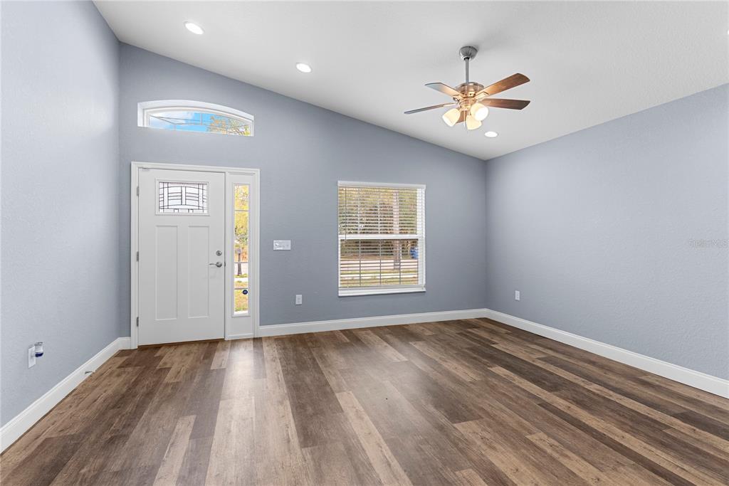 318 Bennett Street Auburndale, FL 33823 - Photo 4 of 29