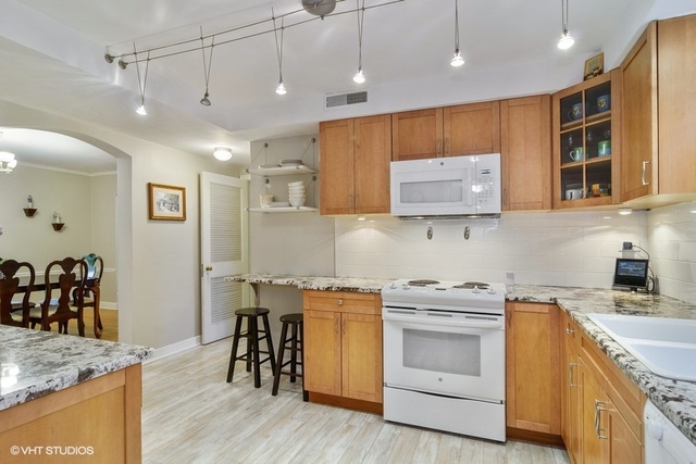 287 Southcote Road Riverside, IL 60546 - Photo 8 of 26