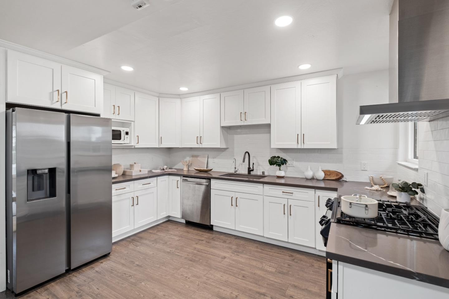 1732 Fallbrook Avenue San Jose, CA 95130 - Photo 18 of 54