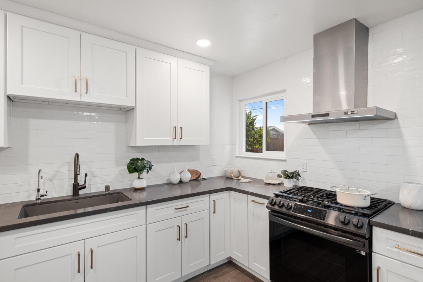 1732 Fallbrook Avenue San Jose, CA 95130 - Photo 22 of 54