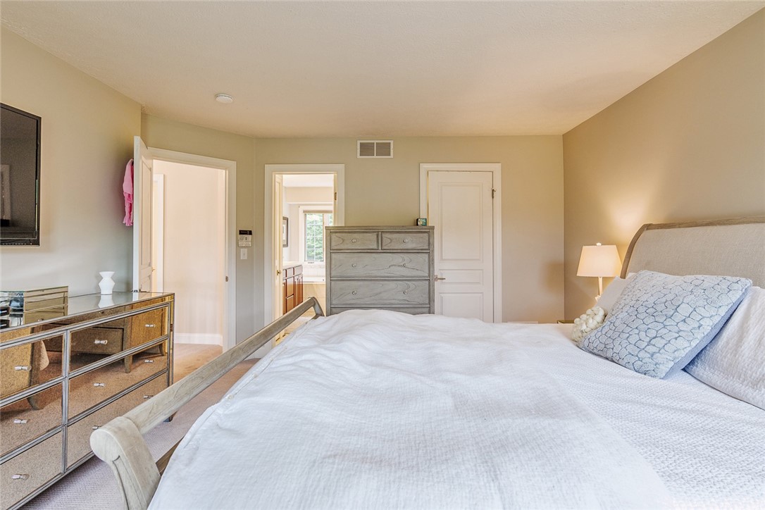 320 Sunningdale Rise Webster, NY 14580 - Photo 23 of 50 Easily Accommodates HUGE furniture!