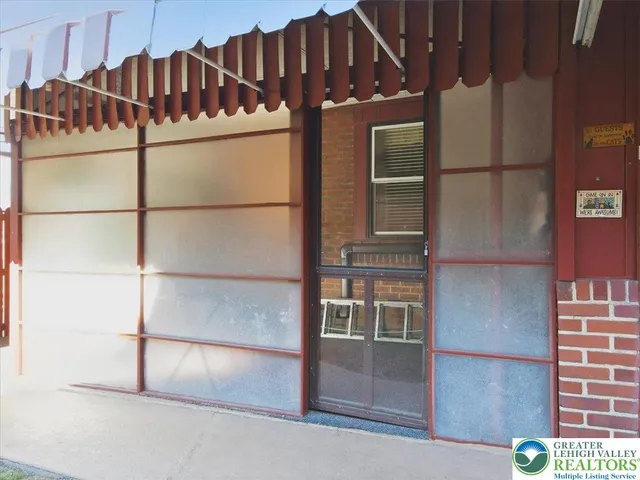 $209,900 | 101 South Columbia Street, Tamaqua, PA 18252