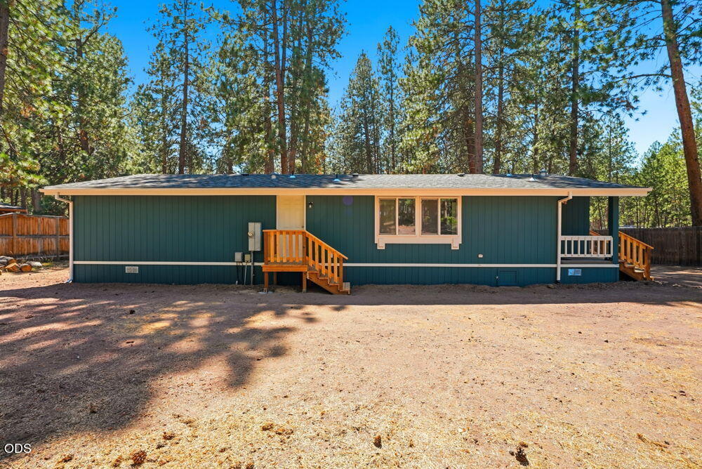 60115 Crater Road Bend, OR 97702 - Photo 2 of 54 Gallery Image 2