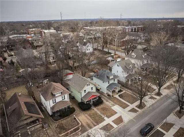 $284,900 | 3937 Campbell Street, Kansas City, MO 64110