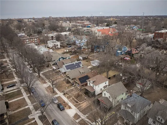 $284,900 | 3937 Campbell Street, Kansas City, MO 64110