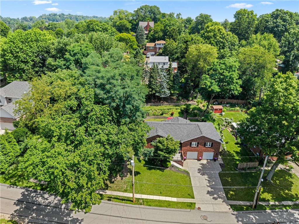 17 Greenwood Road Pittsburgh, PA 15221 - Photo 4 of 38