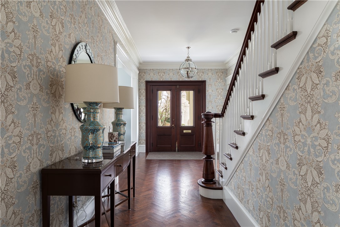 27 Kay Street Newport, RI 02840 - Photo 15 of 31