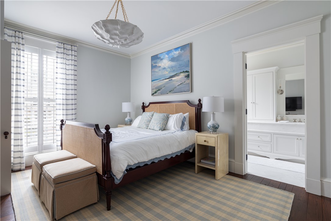 27 Kay Street Newport, RI 02840 - Photo 17 of 31