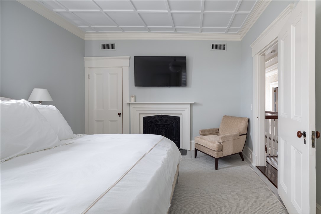 27 Kay Street Newport, RI 02840 - Photo 29 of 31