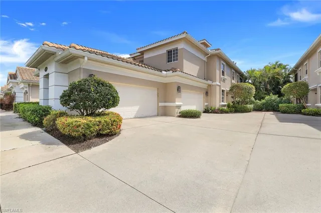 $579,900 | 3970 Deer Crossing Court, Unit 106, Naples, FL 34114