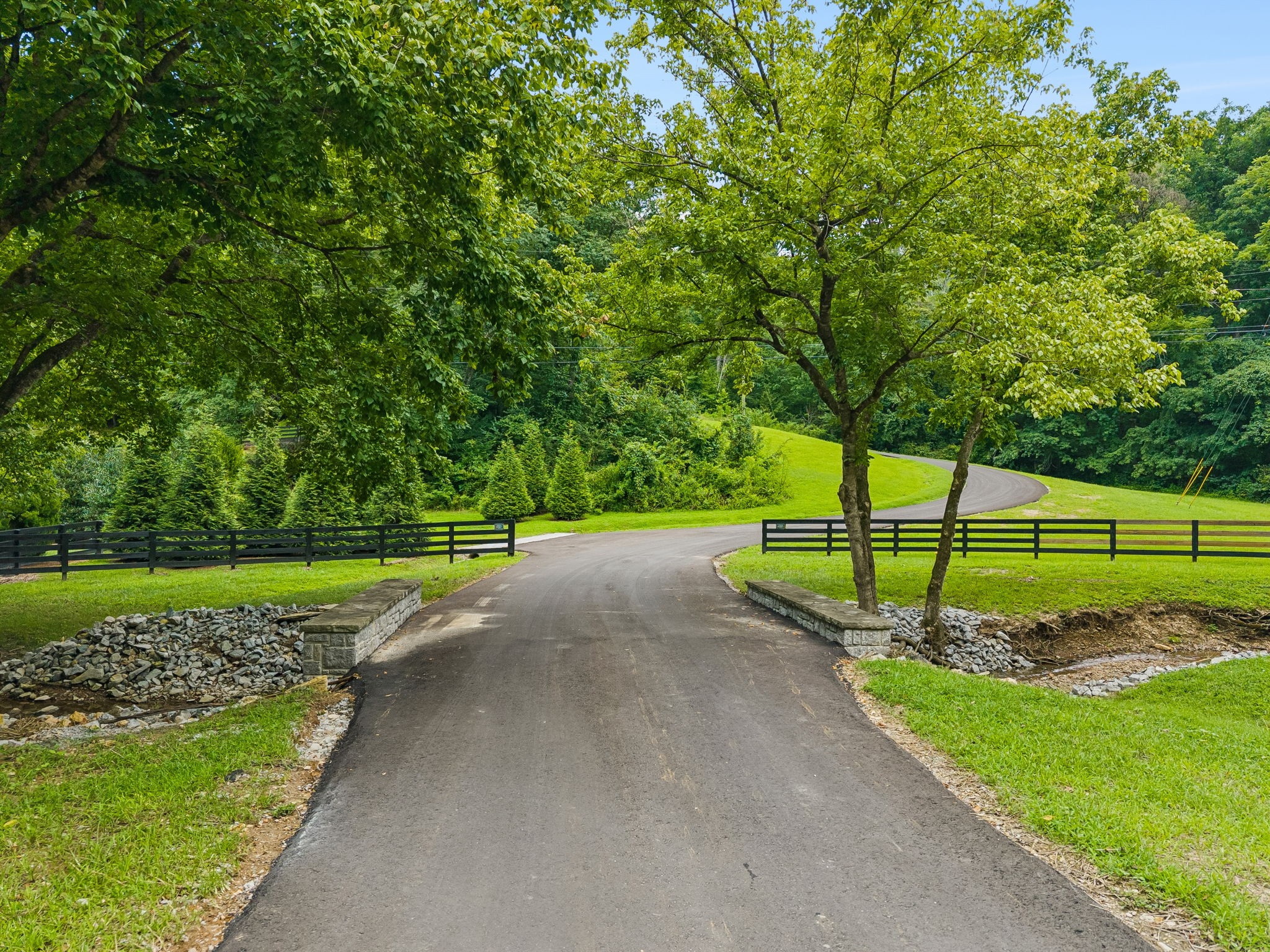 6017 Russell Ridge Lane Franklin, TN 37064 - Photo 3 of 13 Gallery Image 3