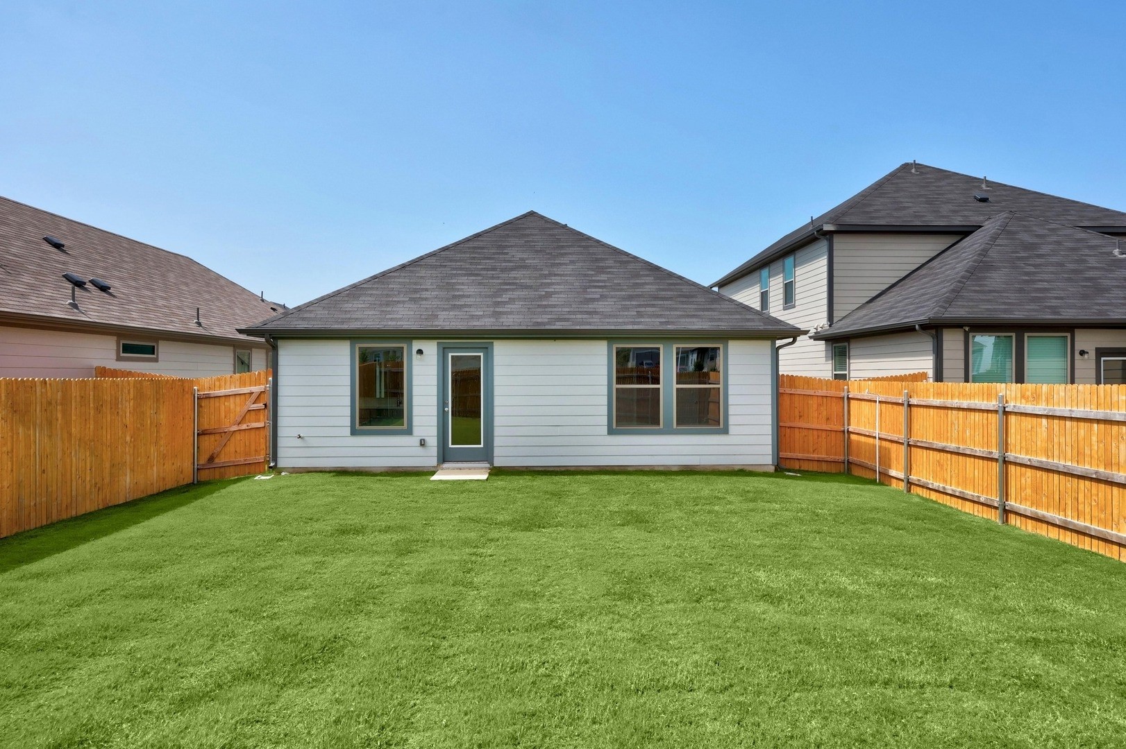 281 Bendecido Loop Elgin, TX 78621 - Photo 23 of 37