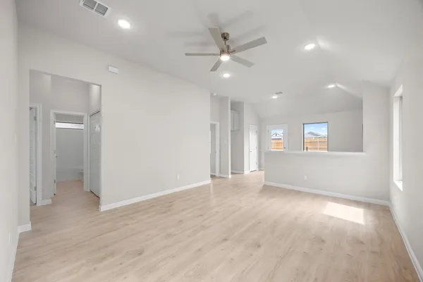 $238,900 | 281 Bendecido Loop, Elgin, TX 78621