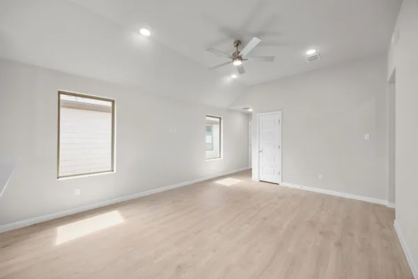 $238,900 | 281 Bendecido Loop, Elgin, TX 78621