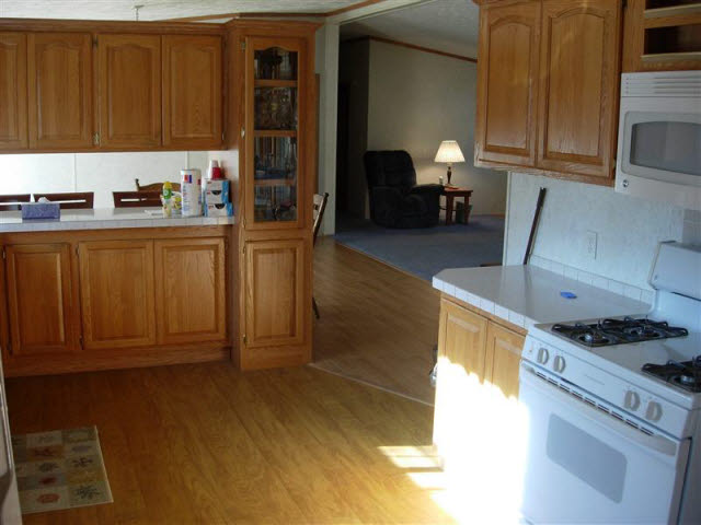 5824 Baker Road Bridgeport, MI 48722 - Photo 7 of 14 20036517-6.JPG