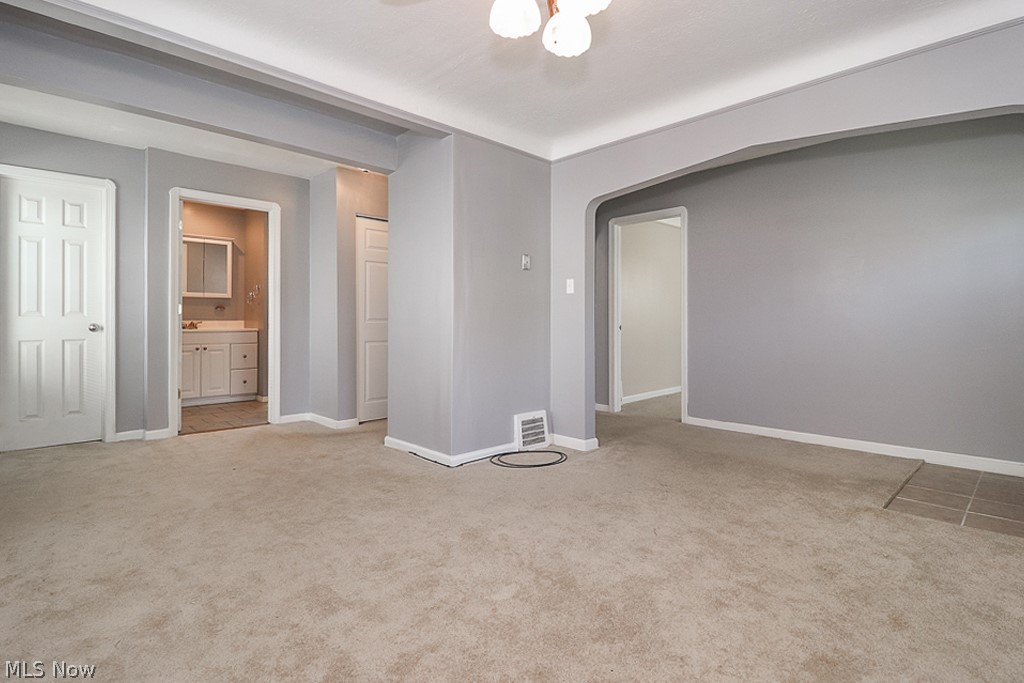 1563 Winchester Road Lyndhurst, OH 44124 - Photo 8 of 35 Gallery Image 8