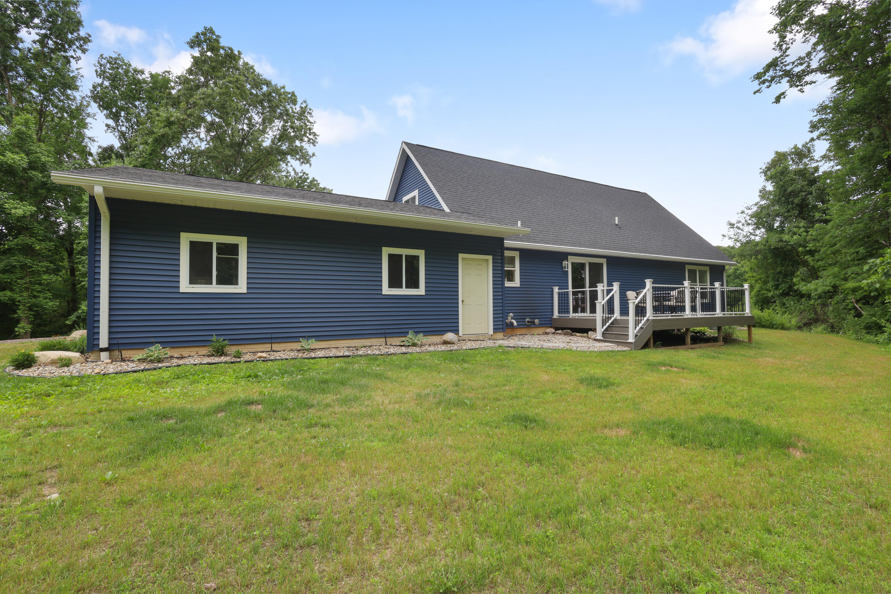 11803 Hoffman Road Three Rivers, MI 49093 - Photo 41 of 66 1000059593