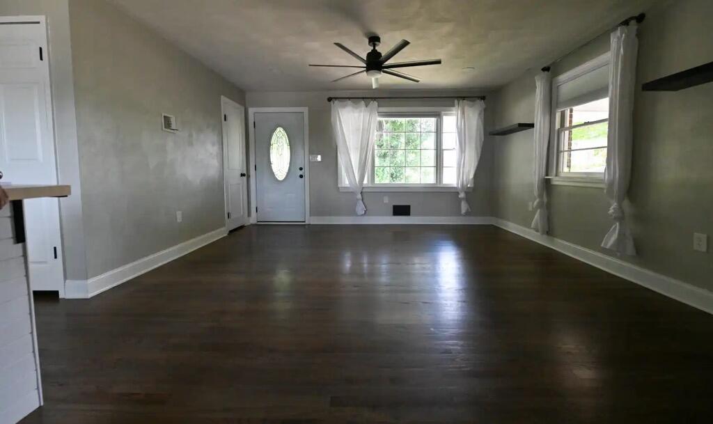 1832 Malvern Road Southwest Roanoke, VA 24015 - Photo 7 of 30 06
