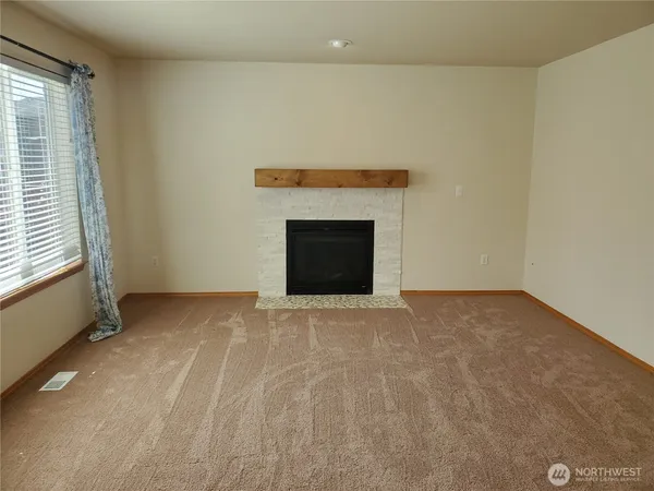 $2,995 | 6642 Compass Street Southeast, Lacey, WA 98513