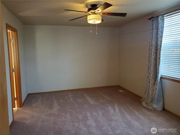$2,995 | 6642 Compass Street Southeast, Lacey, WA 98513