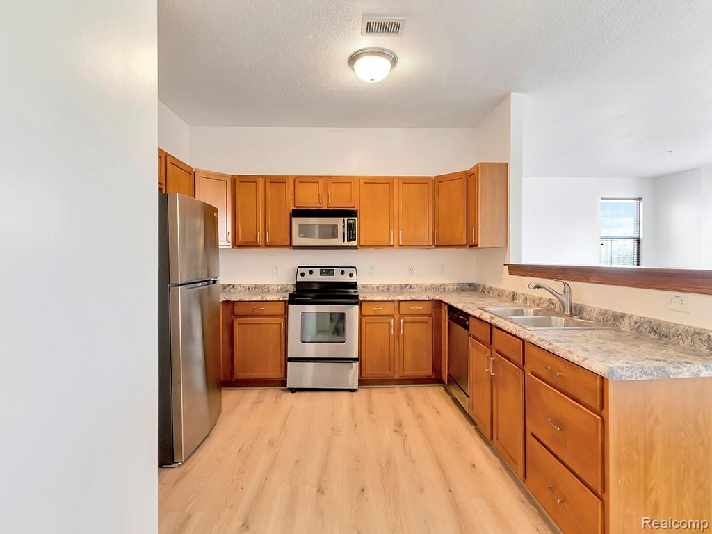 23370 Sunset Road, Unit #23 Taylor, MI 48180 - Photo 9 of 25