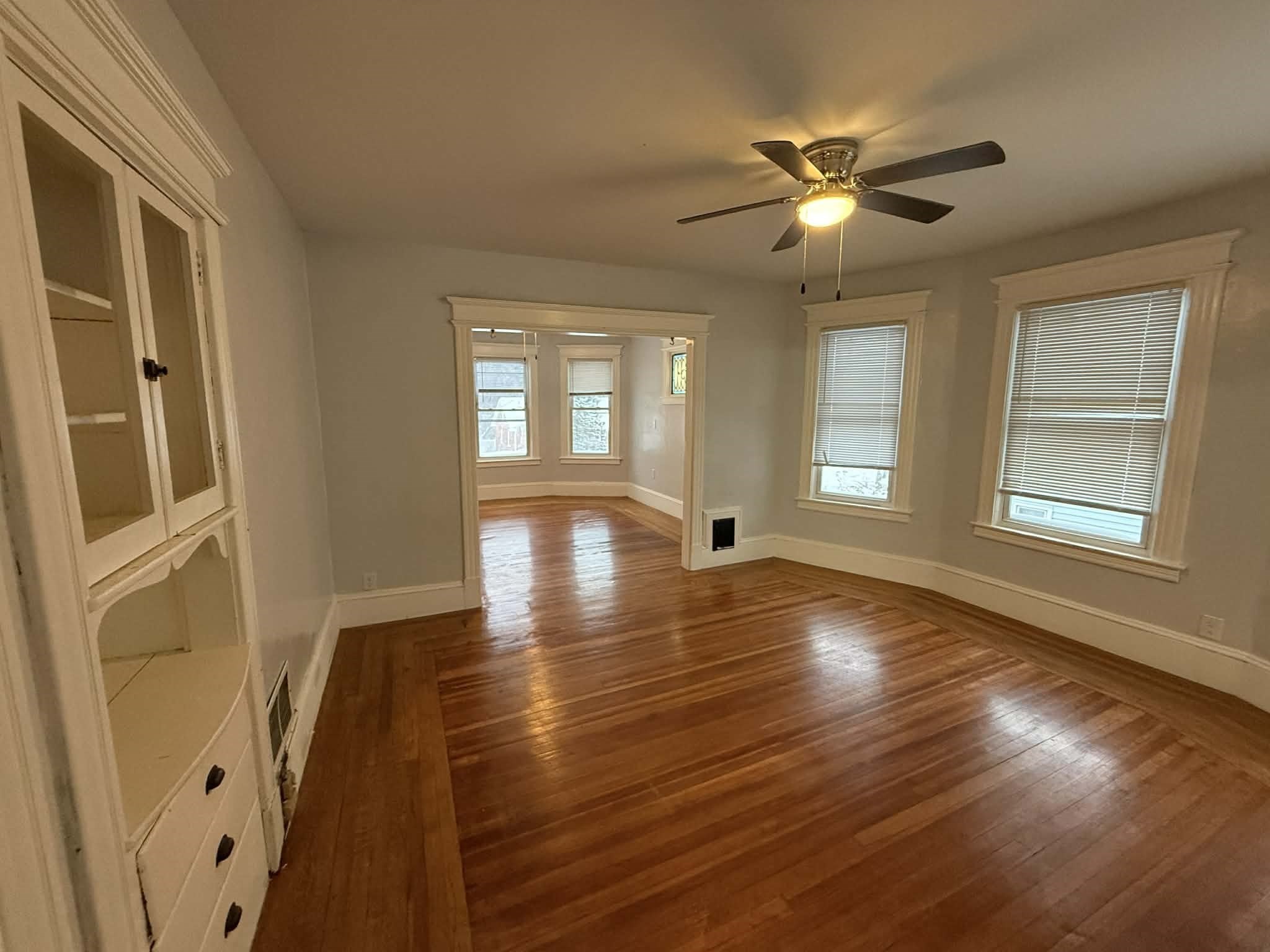 190 Oak Street, Unit 2 Springfield, MA 01151 - Photo 10 of 16 Gallery Image 10