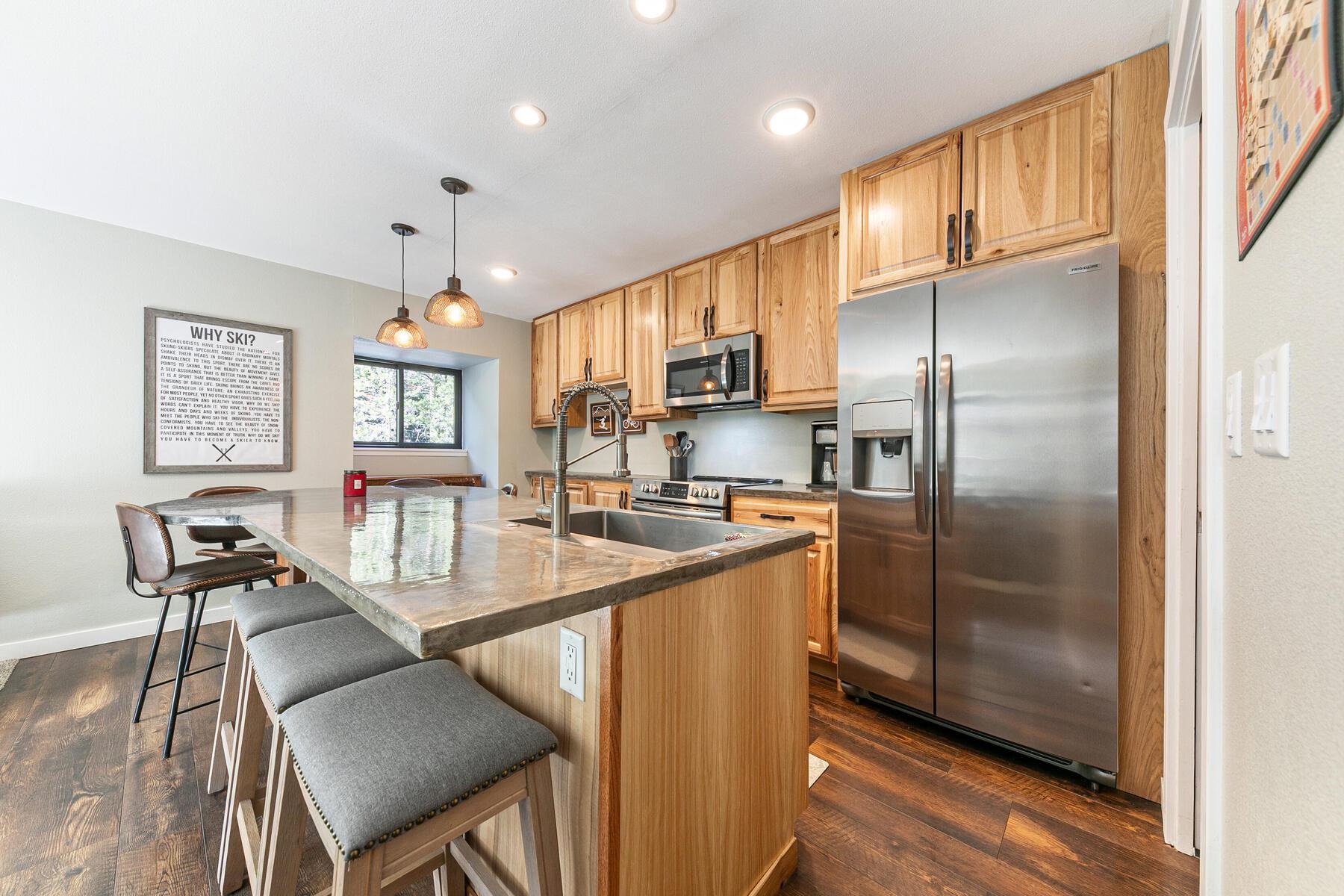 410 Shirley Cyn Road, Unit 9 Olympic Valley, CA 96146 - Photo 16 of 27