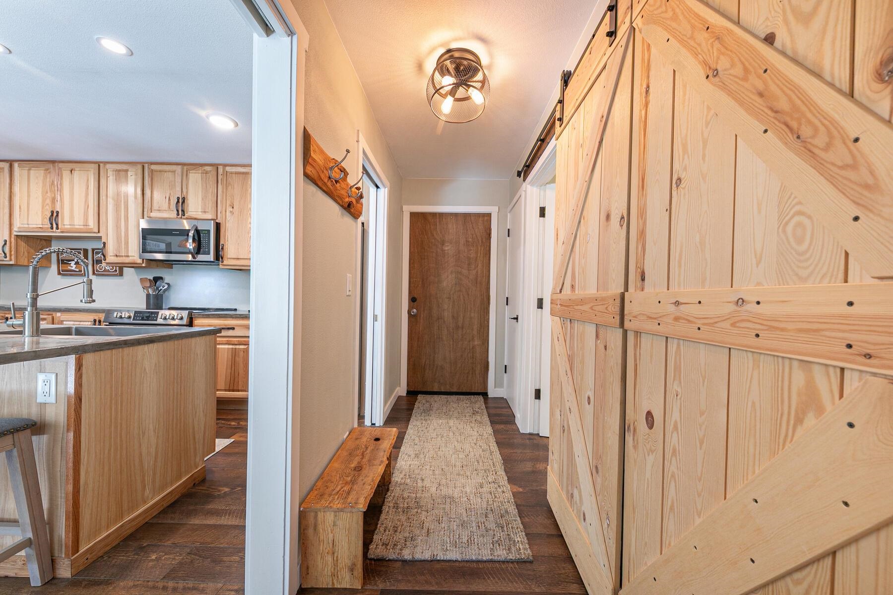 410 Shirley Cyn Road, Unit 9 Olympic Valley, CA 96146 - Photo 5 of 27