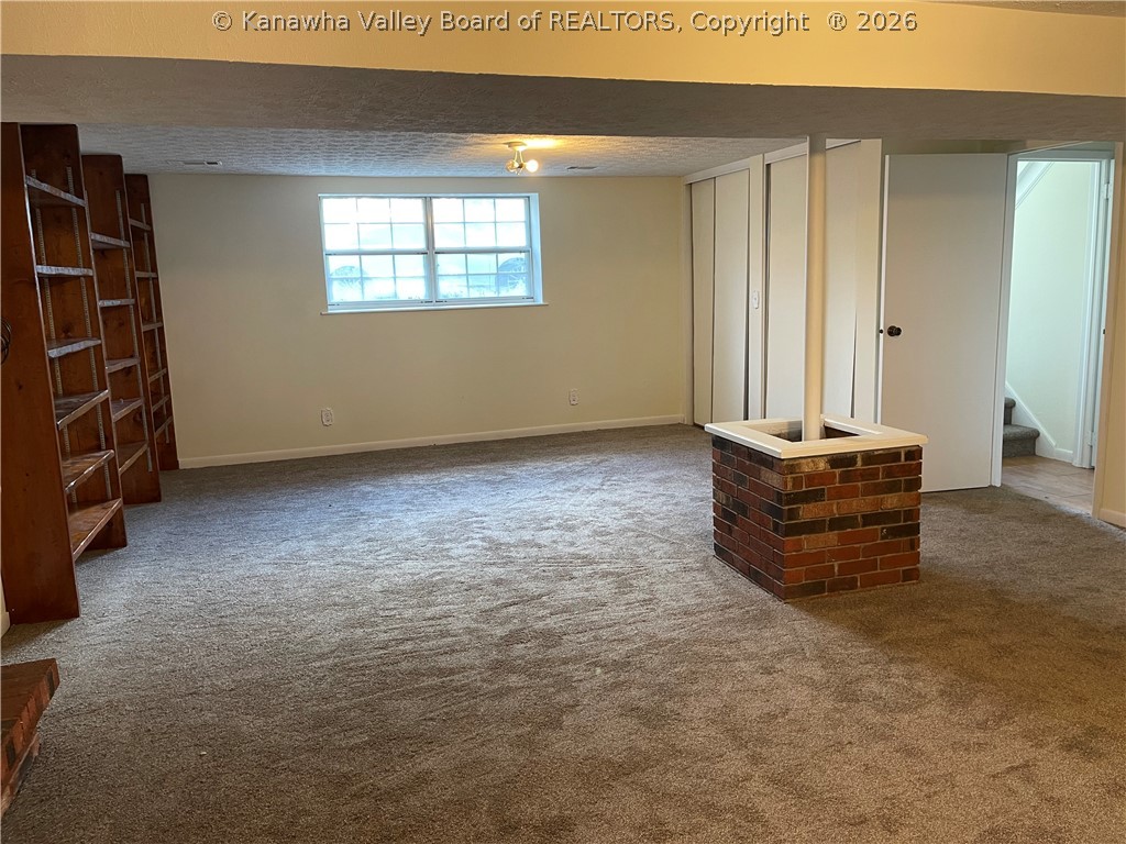 7021 Ripley Road Point Pleasant, WV 25550 - Photo 23 of 33 LL Family Room