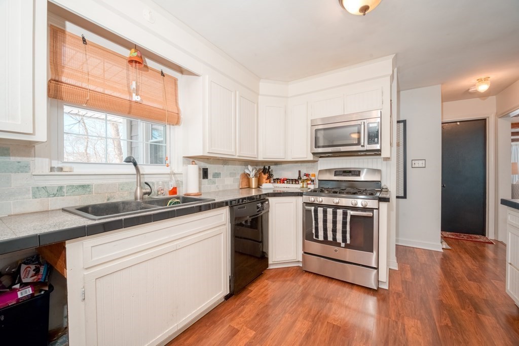 80 Robin Hill Road Chelmsford, MA 01824 - Photo 18 of 42 Gallery Image 18