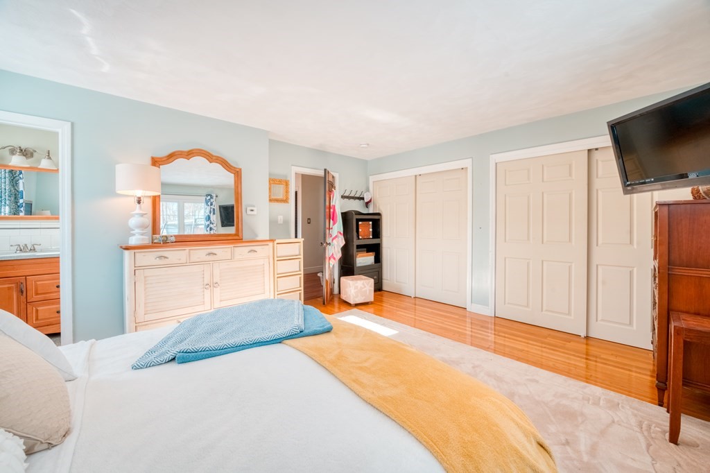 80 Robin Hill Road Chelmsford, MA 01824 - Photo 26 of 42 Gallery Image 26