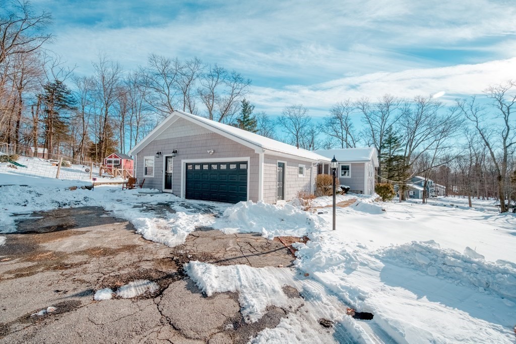 80 Robin Hill Road Chelmsford, MA 01824 - Photo 37 of 42 Gallery Image 37