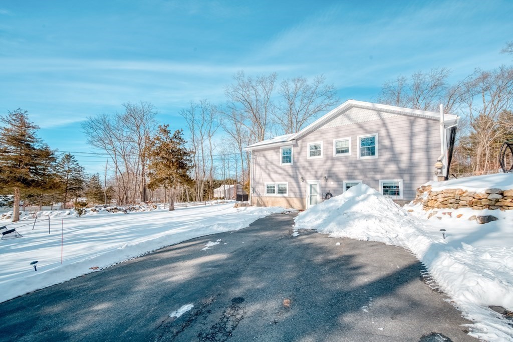 80 Robin Hill Road Chelmsford, MA 01824 - Photo 39 of 42 Gallery Image 39