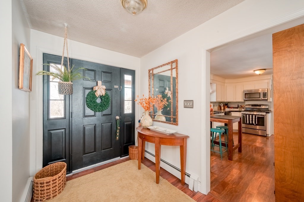 80 Robin Hill Road Chelmsford, MA 01824 - Photo 6 of 42 Gallery Image 6