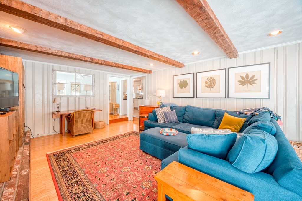 80 Robin Hill Road Chelmsford, MA 01824 - Photo 7 of 42 Gallery Image 7