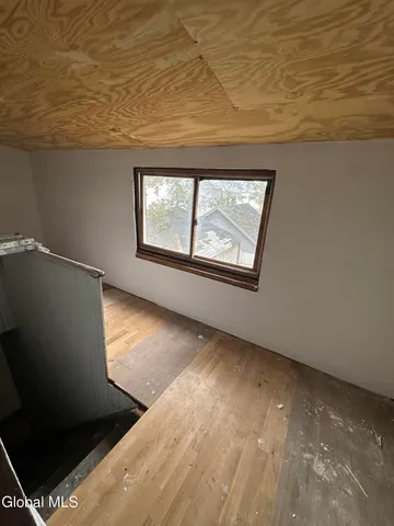 $178,900 | 44 Storrie Street, Amsterdam, NY 12010