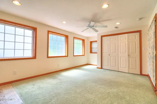 $329,000 | 22 Schaffer Drive, Colonie, NY 12047