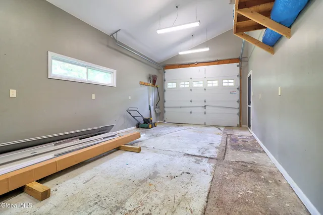 $329,000 | 22 Schaffer Drive, Colonie, NY 12047