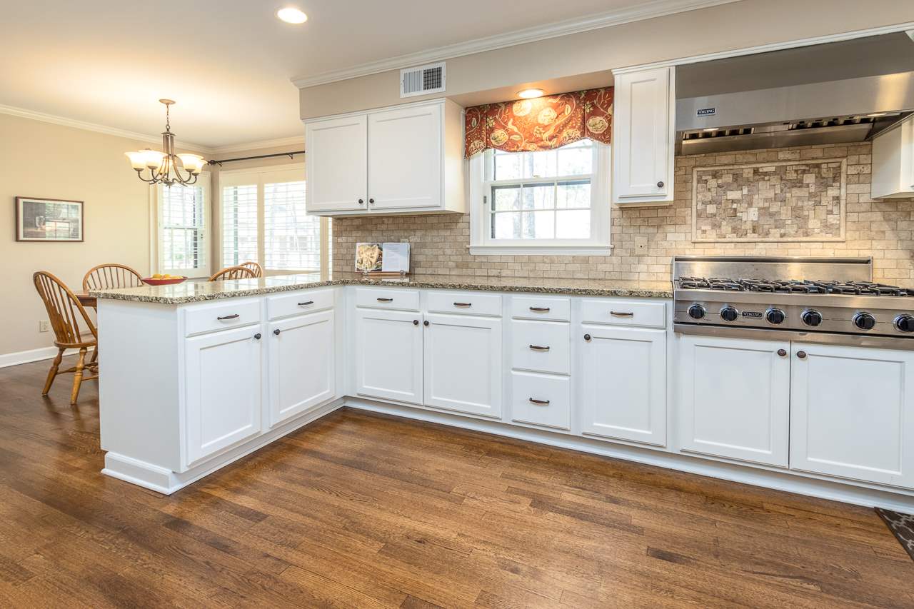 2323 Kirby Road Memphis, TN 38119 - Photo 6 of 25 Gallery Image 6