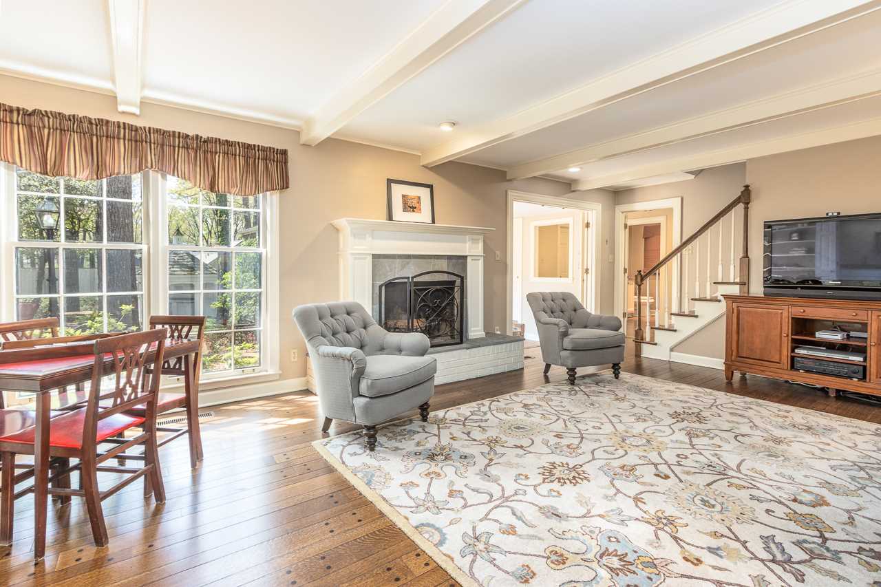 2323 Kirby Road Memphis, TN 38119 - Photo 9 of 25 Gallery Image 9