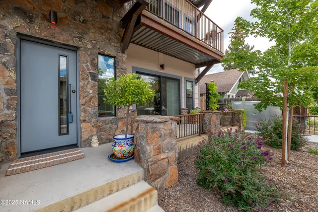 $950,000 | 613 North Beaver Street, Unit 4, Flagstaff, AZ 86001