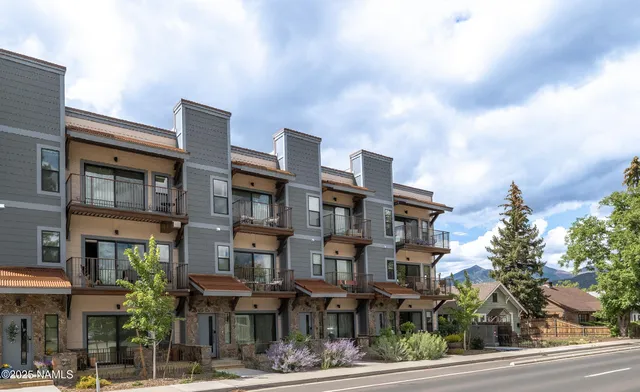 $950,000 | 613 North Beaver Street, Unit 4, Flagstaff, AZ 86001