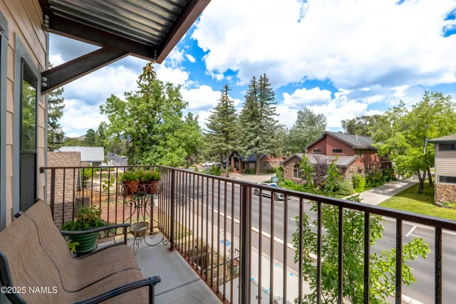 $950,000 | 613 North Beaver Street, Unit 4, Flagstaff, AZ 86001