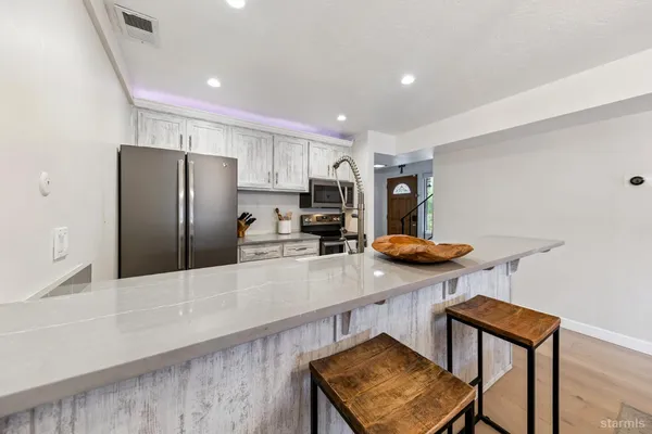 $674,000 | 2081 Venice Drive, Unit 285, South Lake Tahoe, CA 96150