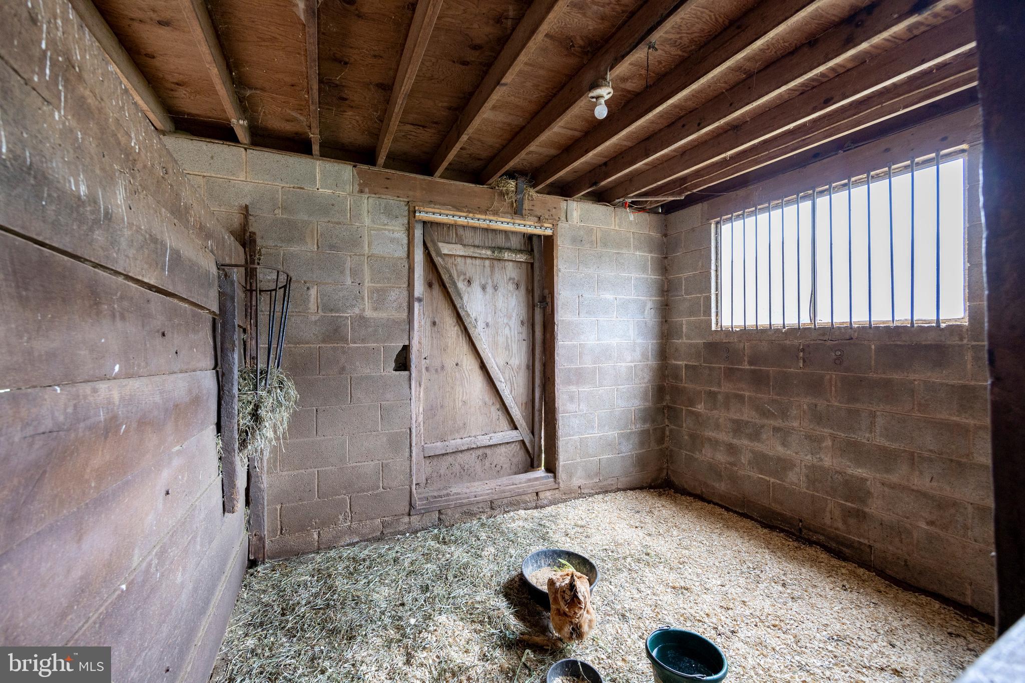 46 Little Road Perkiomenville, PA 18074 - Photo 14 of 57 Stalls