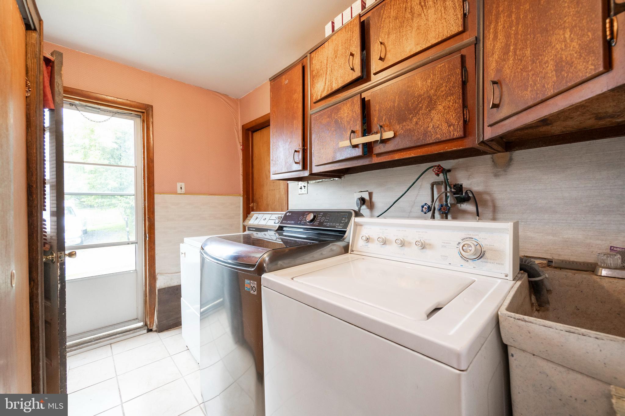 46 Little Road Perkiomenville, PA 18074 - Photo 44 of 57 Laundry