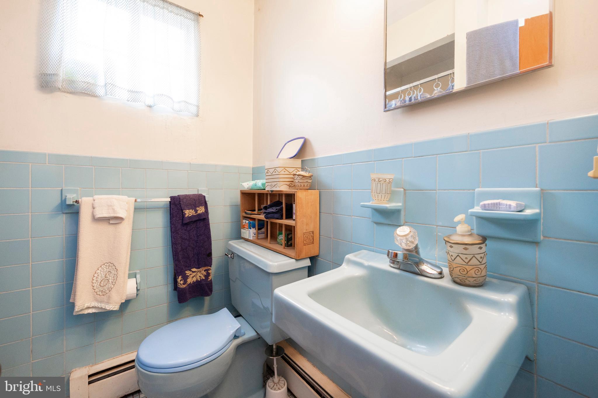 46 Little Road Perkiomenville, PA 18074 - Photo 47 of 57 Primary bathroom